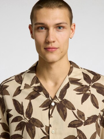 SELECTED Regular fit Button Up Shirt 'SLHNOA' in Beige