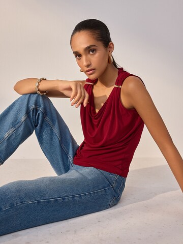 Next Top in Rood