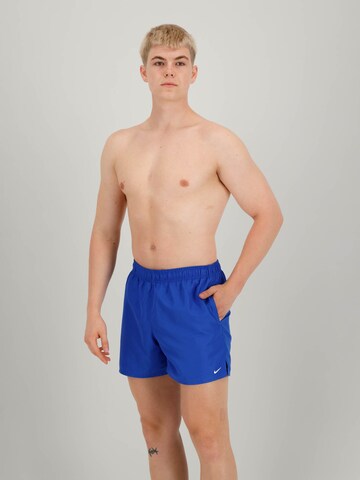 Regular Maillot de bain de sport 'Essential' Nike Swim en bleu : devant