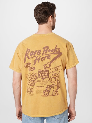 Vintage Supply Shirt 'RARE BOOKS' in Yellow
