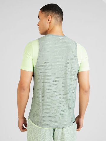 ADIDAS PERFORMANCE Λειτουργικό μπλουζάκι 'Pro' σε πράσινο