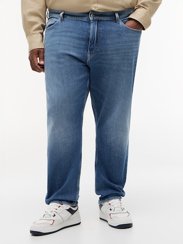 Tommy Jeans Обычный Джинсы 'RYAN' в Синий: спереди