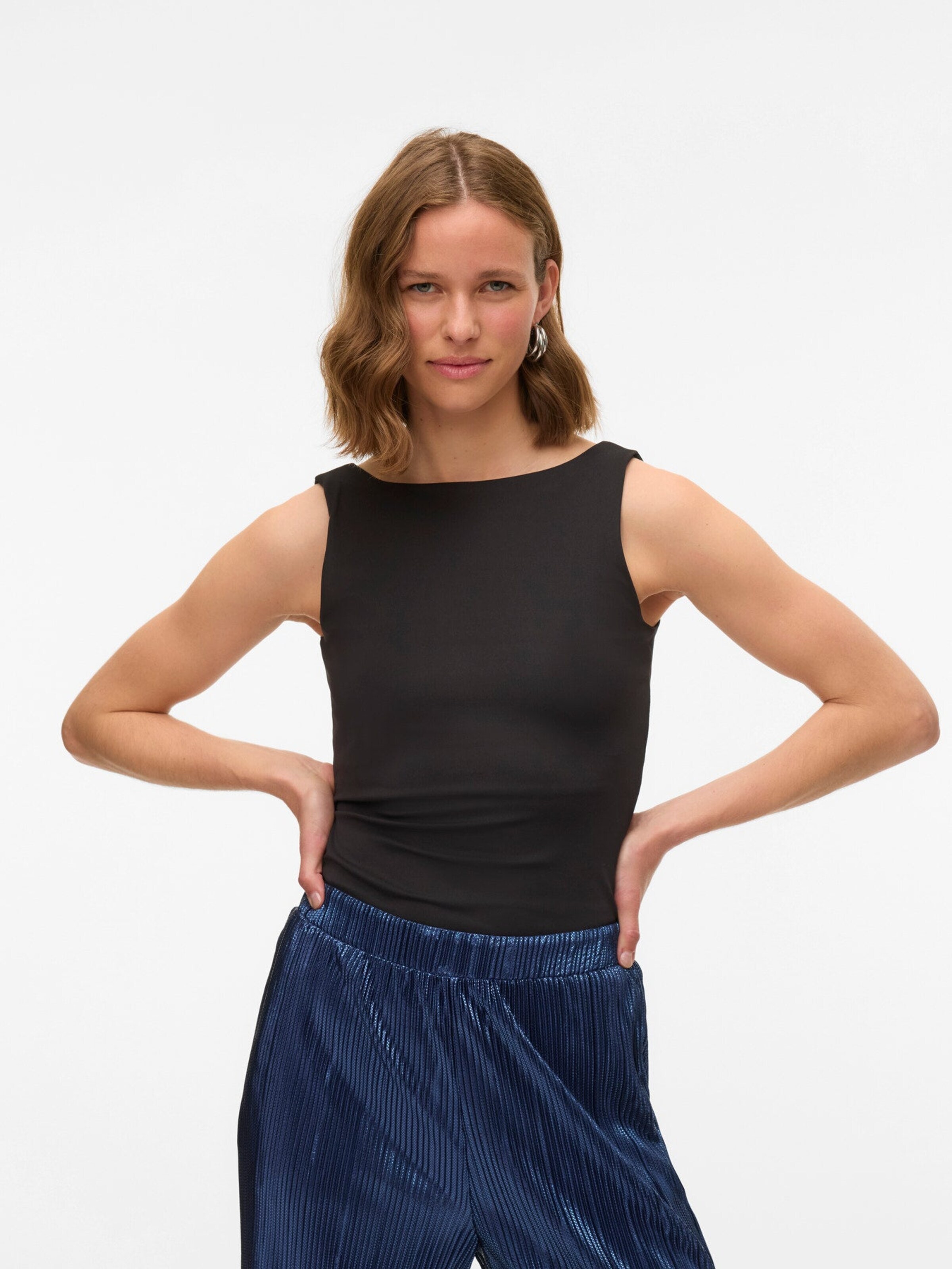 VERO MODA Top w kolorze czarny