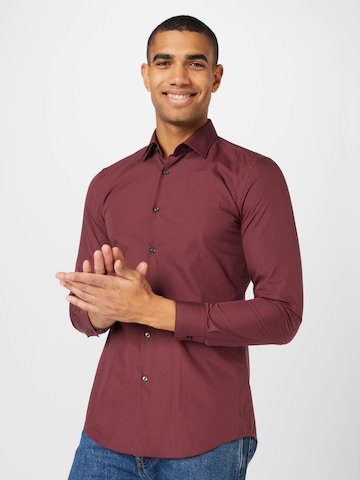 Coupe slim Chemise 'Jenno' HUGO Red en marron : devant