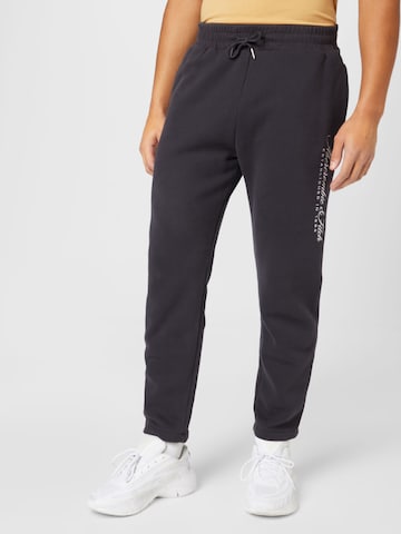Abercrombie & Fitch Regular Pants in Black: front