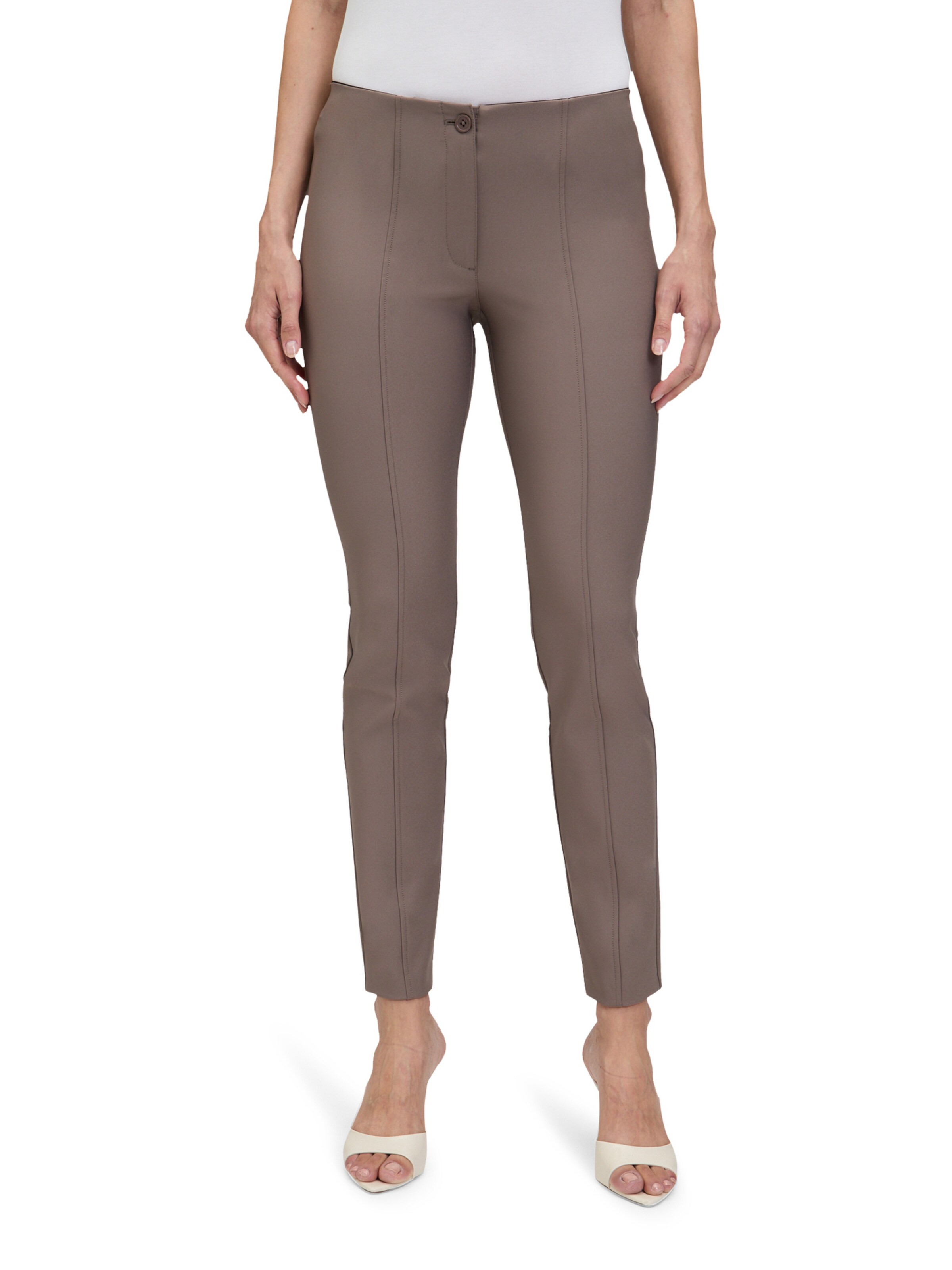 Betty Barclay Slim fit Trousers in Brown: front