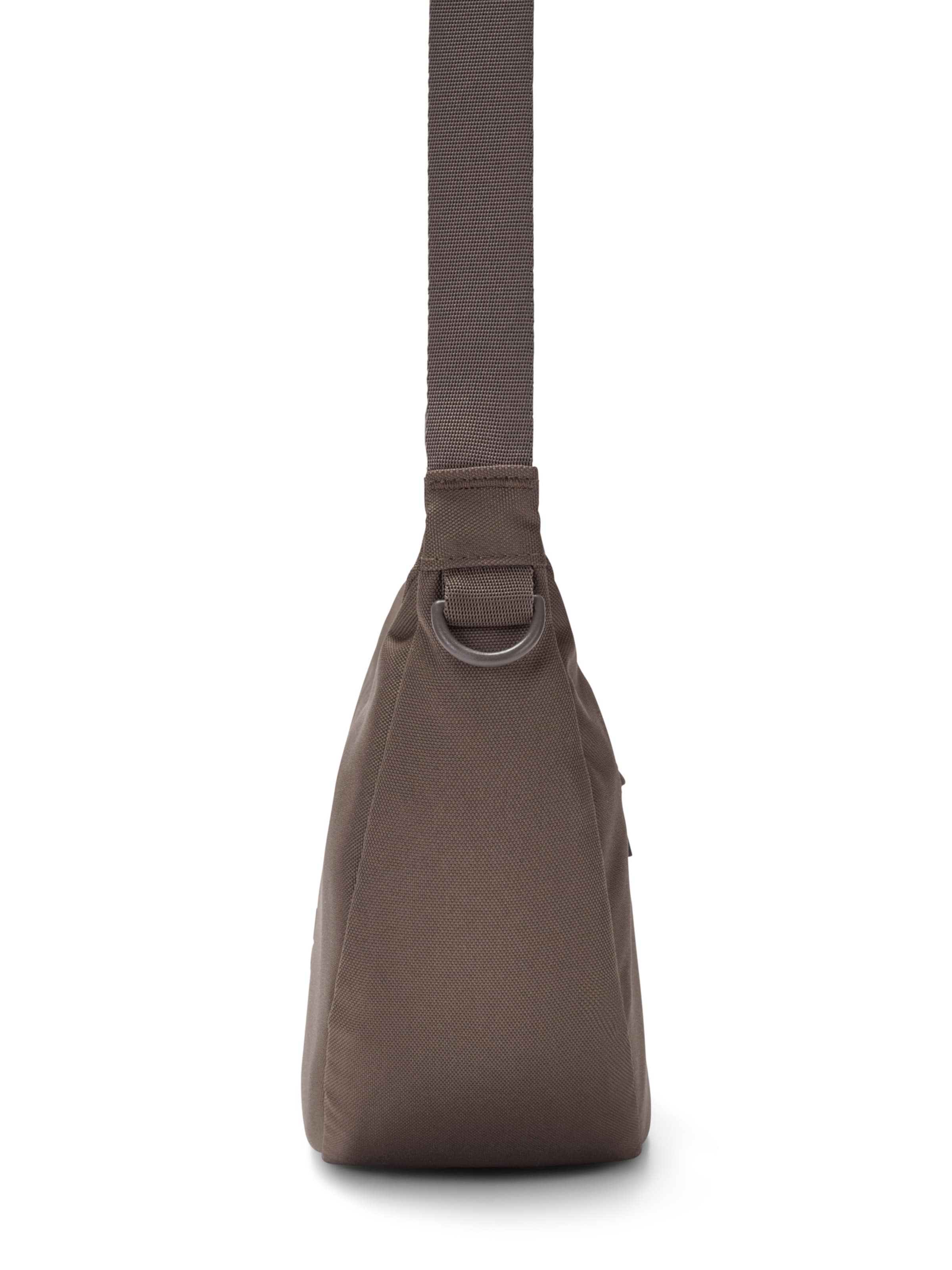 Johnny Urban Half Moon Bag 'Ally Medium' in Braun