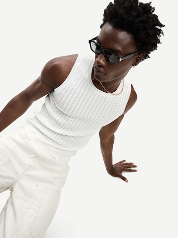 T-Shirt Bershka en blanc