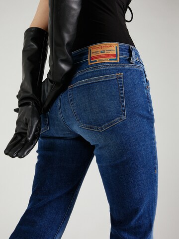 DIESEL Flared Jeans 'EBBEY' in Blauw