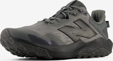new balance Laufschuh in Grau: Vorderseite