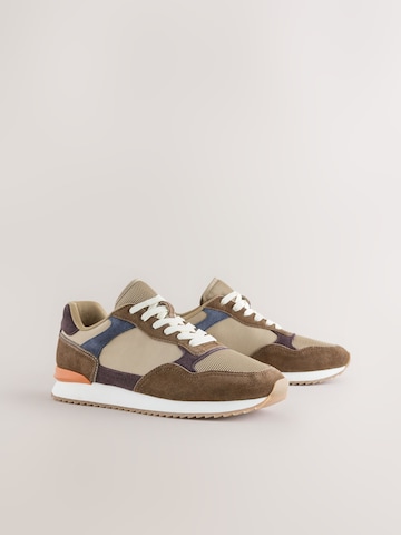 Next Sneaker in Braun