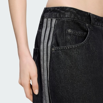 ADIDAS ORIGINALS Barrel Jeans in Schwarz