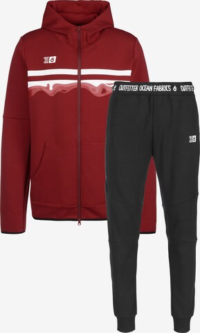 OUTFITTER Tracksuit in Red: front