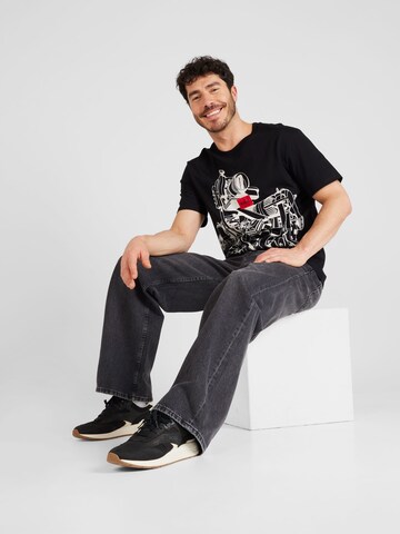 Tricou 'Dacifico' de la HUGO pe negru