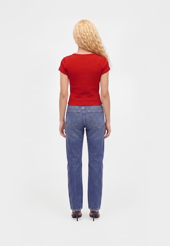 Calvin Klein Jeans Μπλουζάκι σε κόκκινο: πίσω