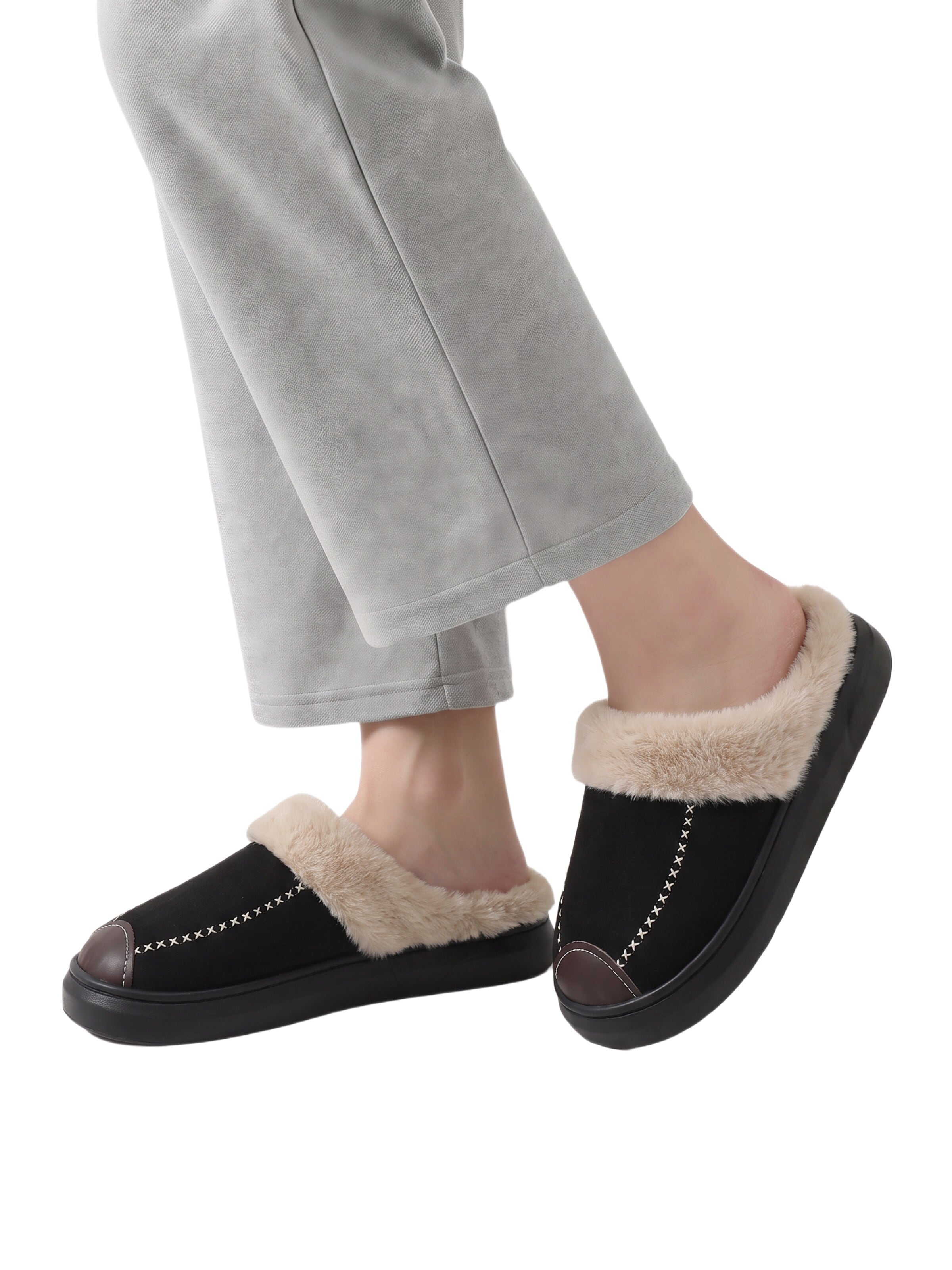 BONVERANO Slippers in Black