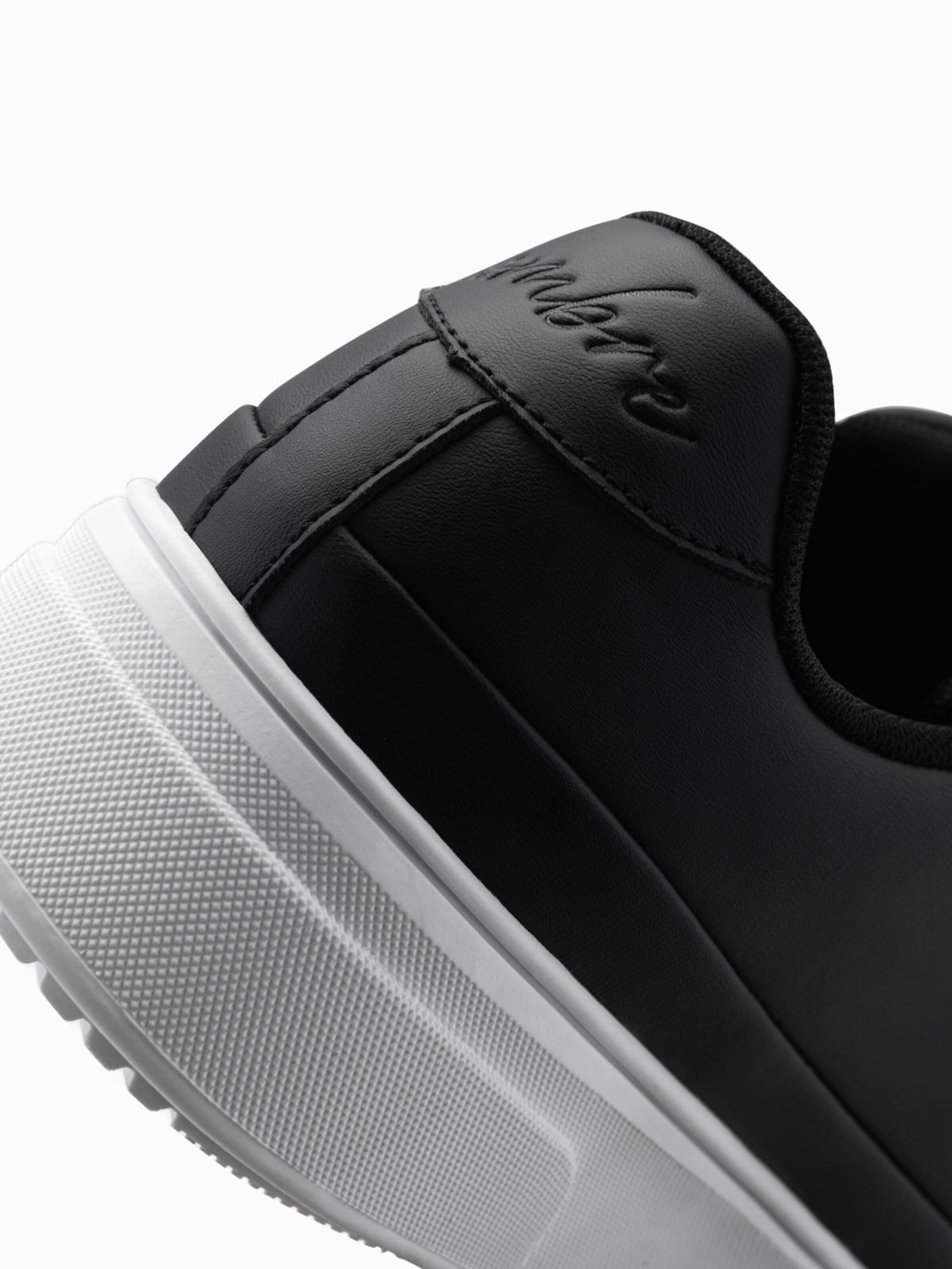 Baskets basses Ombre en noir