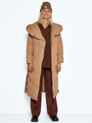 Manteau d’hiver 'Tally' Noisy may en marron : devant