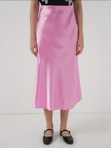 Bigdart - Saia em rosa: frente