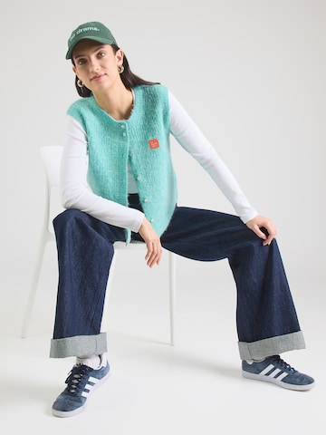 AMERICAN VINTAGEKardigan bez rukava 'EAST' - zelena boja