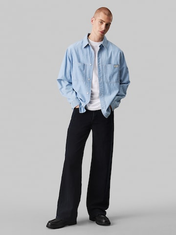 Calvin Klein Jeans Comfort fit Button Up Shirt in Blue