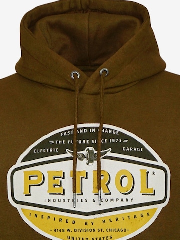 Petrol Industries Sweatshirt in Bruin