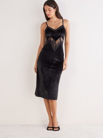 INTIMISSIMI Negligée 'LA FEMME FATALE' in Schwarz