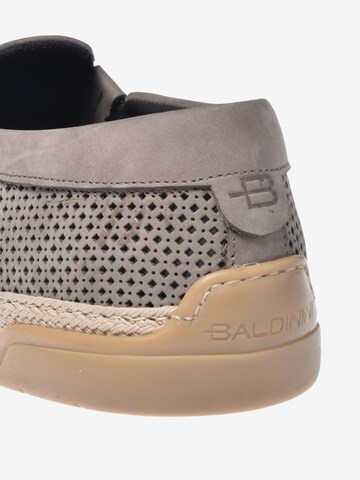 Chaussure basse Baldinini en gris