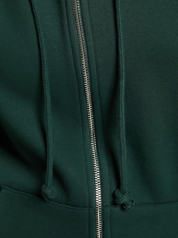 Bershka Sweat jacket in Green