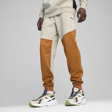 Effilé Pantalon de sport PUMA en mélange de couleurs : devant