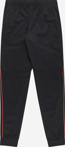 UNDER ARMOUR Workout Pants in Black