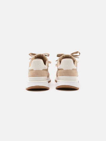 MICHAEL Michael Kors Matalavartiset tennarit 'NOVA' värissä beige