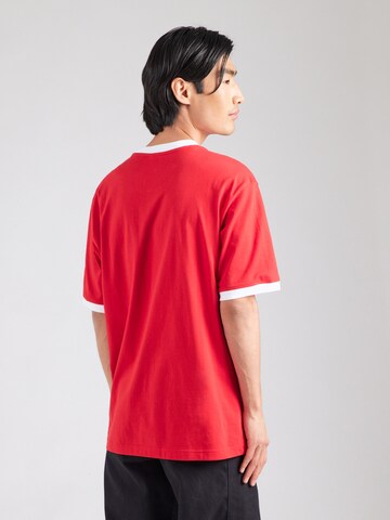 ADIDAS ORIGINALS Футболка 'Adicolor 2000s Cali' в Красный