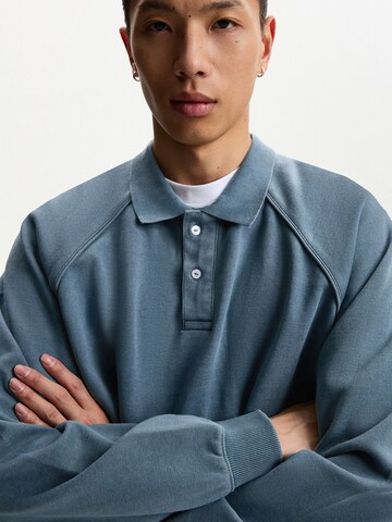 Bershka Sweatshirt i blå