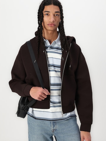 Sweat-shirt 'Simon' WEEKDAY en marron