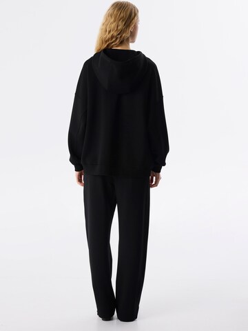 Twist Sweatshirt in Schwarz