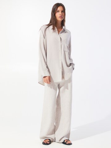Pull&Bear Blouse in Beige