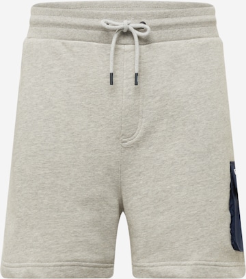 Tommy Jeans Regular Cargo Pants in Grey: front