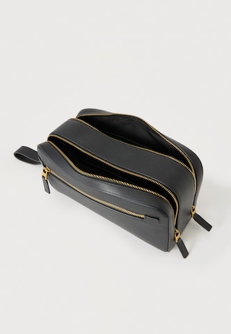 Calvin Klein Kulturtasche in Schwarz