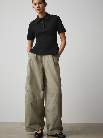 juoda Next Marškinėliai