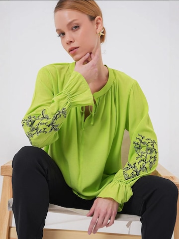 Camicia da donna di Bigdart in verde: frontale