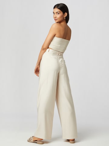 Wide leg Pantaloni con pieghe 'Finja' di Guido Maria Kretschmer Women in beige