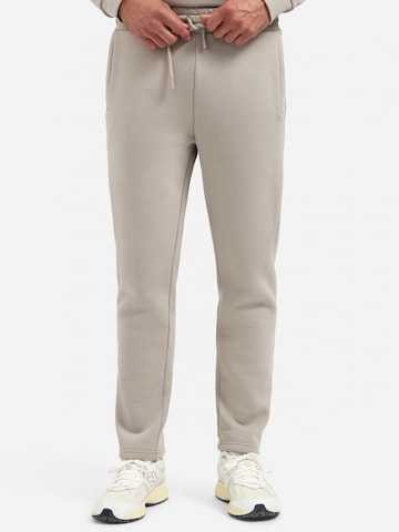 No Excess Regular Trousers in Beige: front