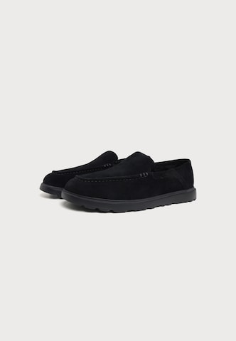 UGG - Zapatillas en negro