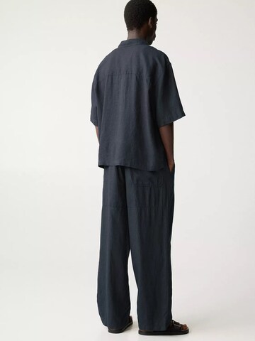 Pull&Bear Comfort Fit Košeľa - Modrá