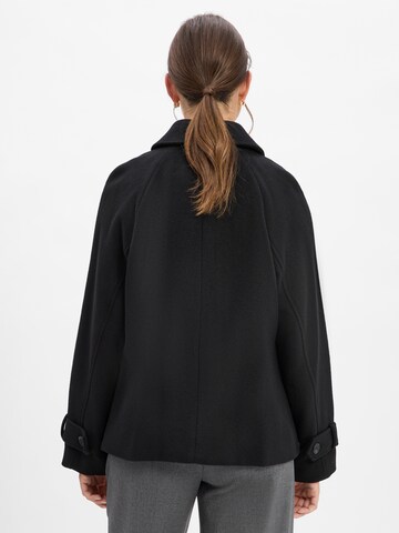 mbym Tussenjas 'Tary-M' in Zwart