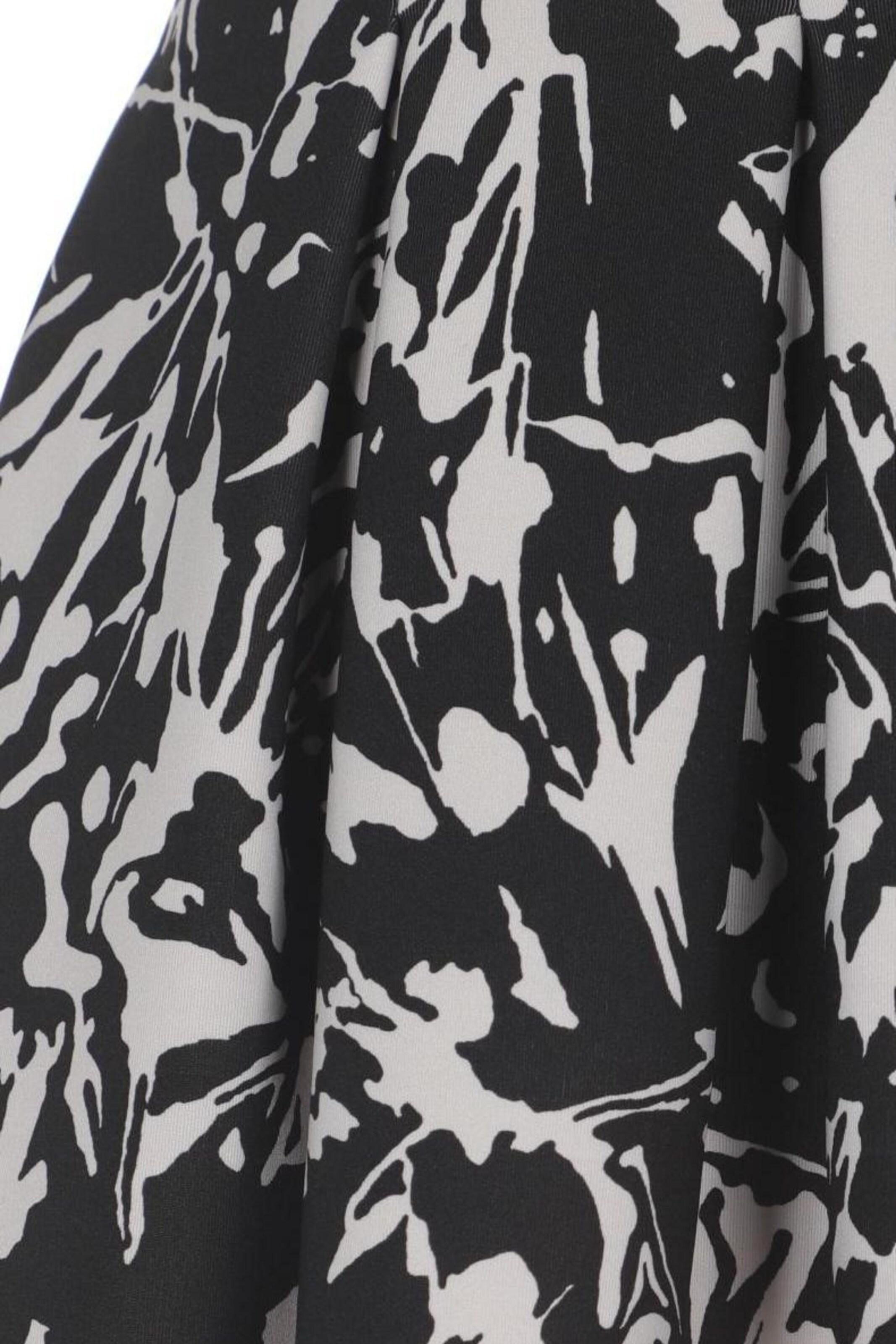 HOLLISTER Skirt in XS in Black