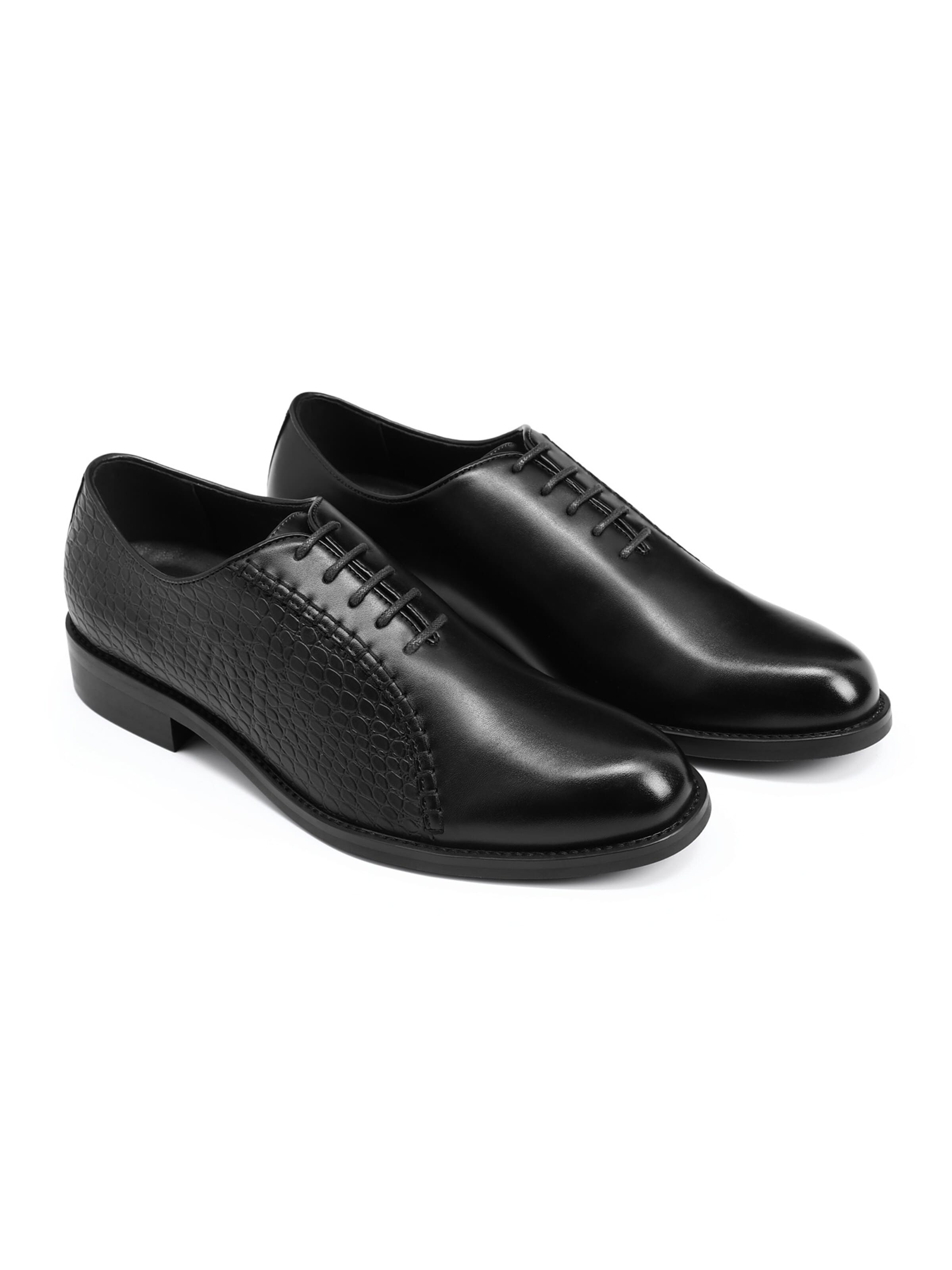 ALLTHEMEN Lace-Up Shoes 'Gleichgewicht' in Black