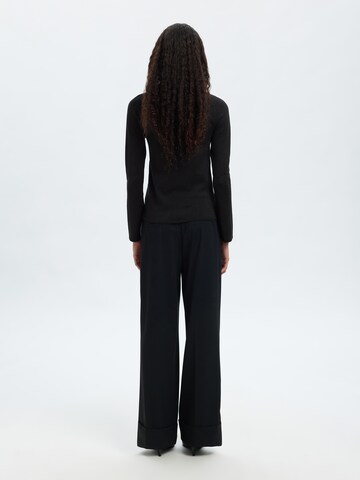 SELECTED Svetr 'SLFLURA' – černá