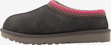 pilka UGG Loaferai 'Tasman II': priekis